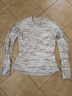 Lululemon Long Sleeve Women's Top